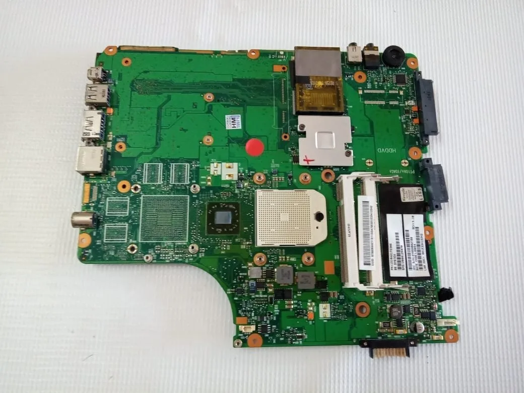 25163d6f801ba8ad7bf947b5d3322df7 Placa Main Notebook Toshiba Satellite A300D | Pt10ap-6050a2172301-Mb-A03 ( Com Defeito ) - Imagem 1