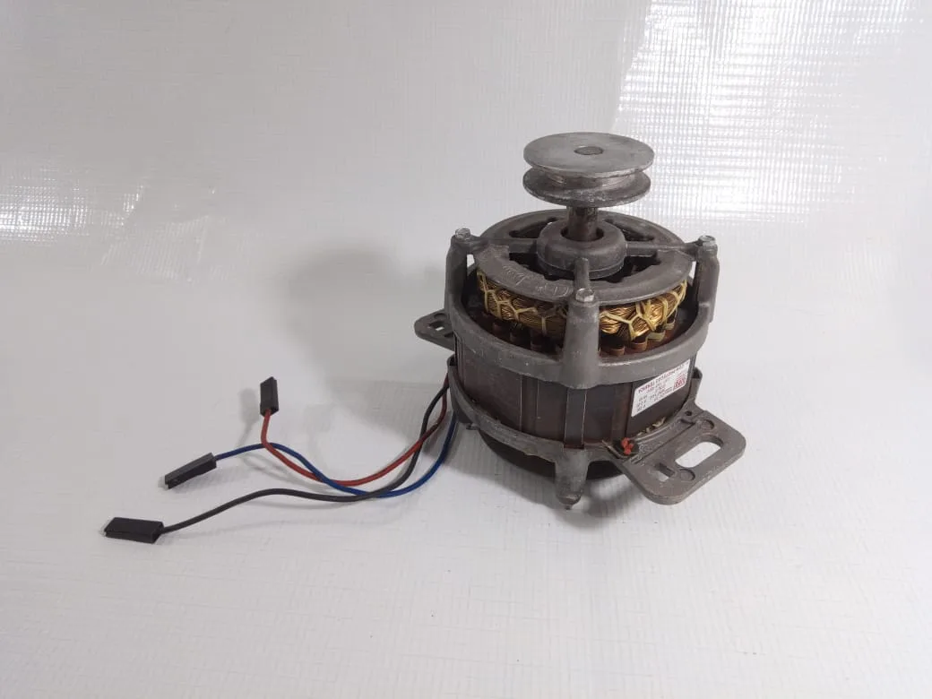 WhatsApp Image 2023-07-12 at 16.06.03 Motor lavadora Colormaq Weg 10554618 / 220v Rolamento Ruim - Imagem 1